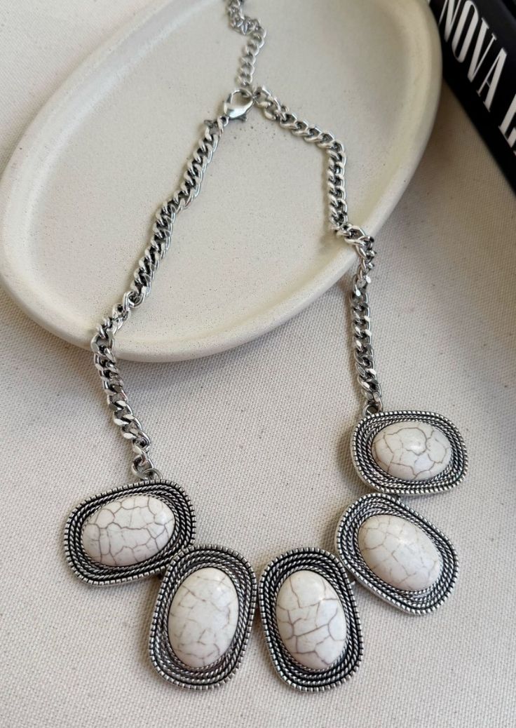 COLEÇÃO OASIS CHIC